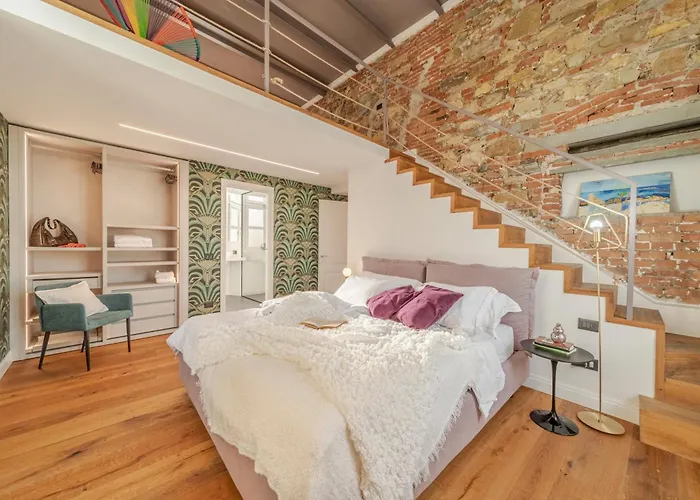 The Place To Be * فلورنس